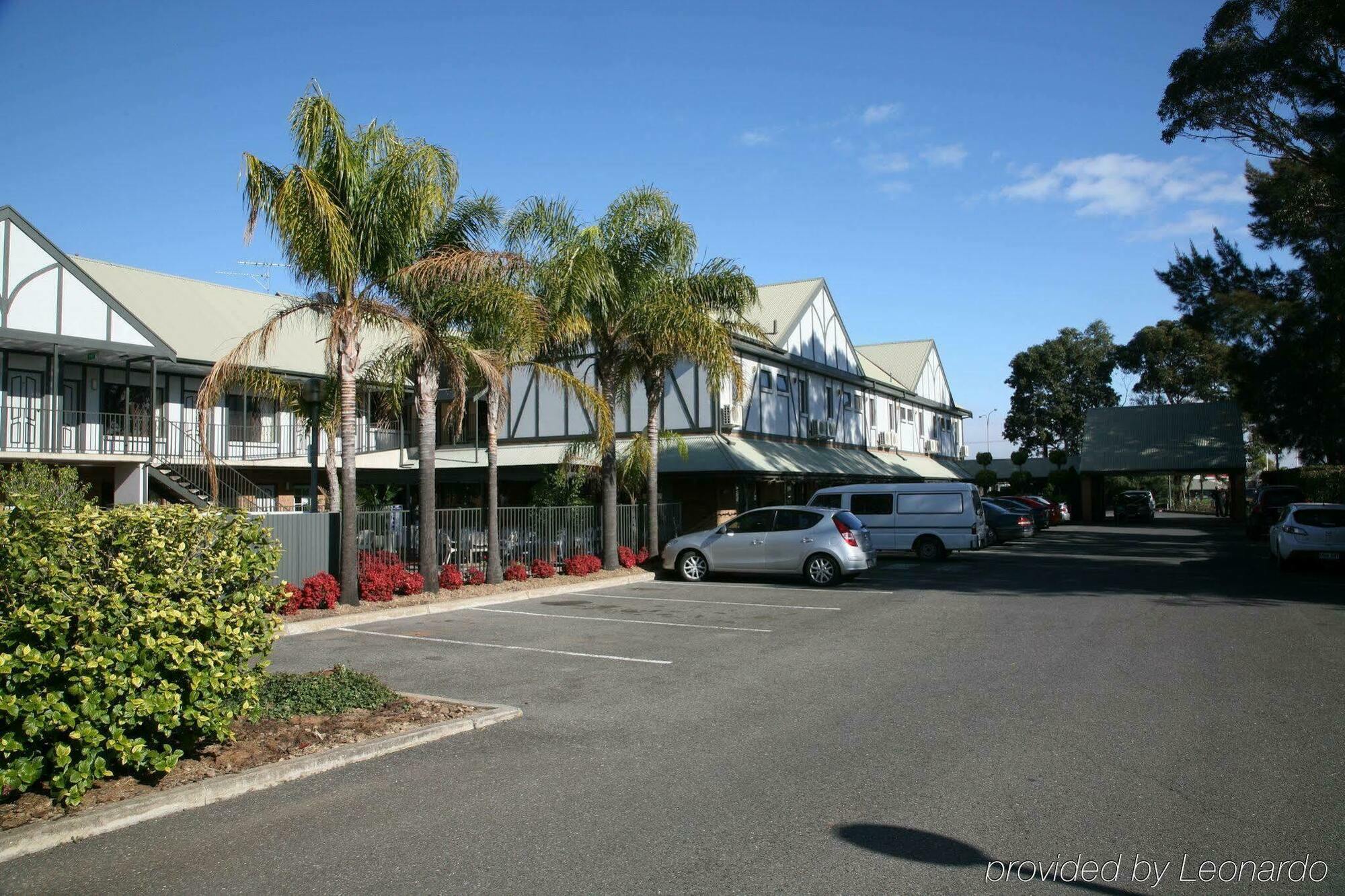 Motel Ibis Styles Adelaide Manor Exterior foto